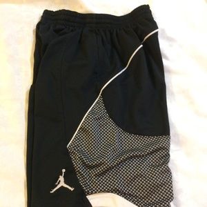 NIKE JORDAN ball shorts